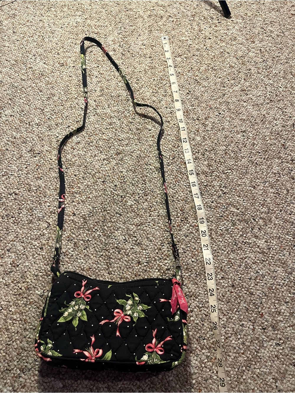 Vera Bradley retired New Hope crossbody bag in “Pink Ribbon” breast cancer print - Picture 9 of 10